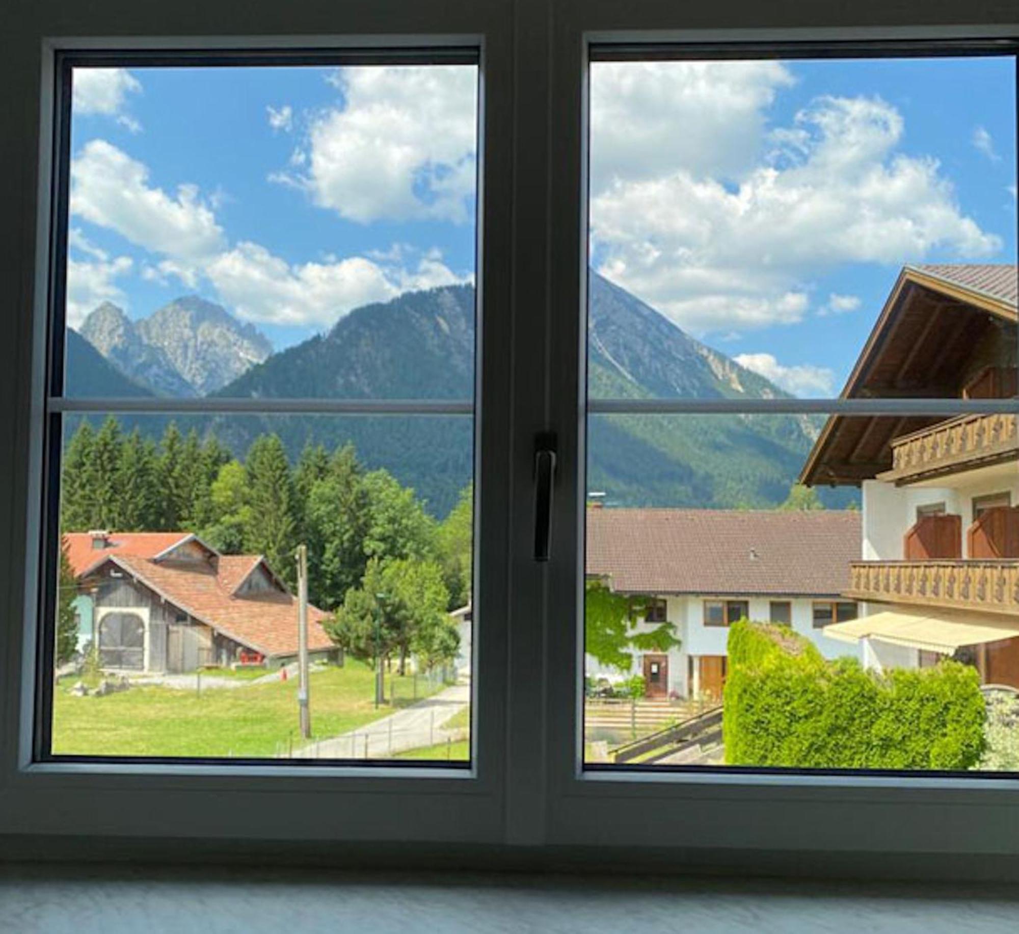 Alpenmotel Saeuling พินส์วาง ภายนอก รูปภาพ