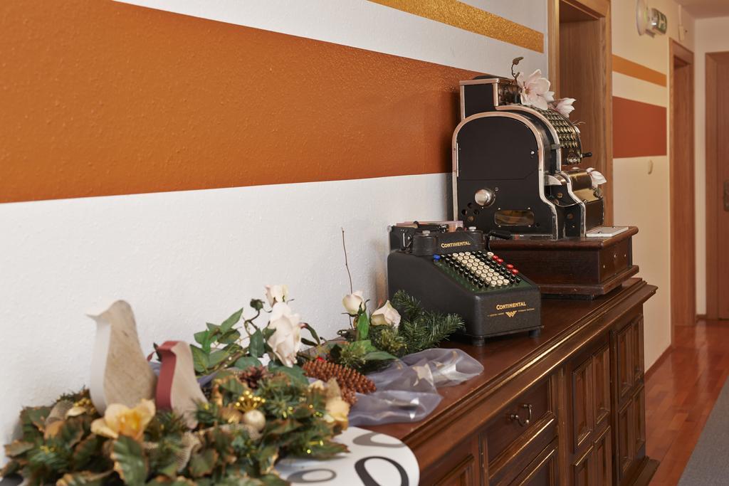 Alpenmotel Saeuling พินส์วาง ภายนอก รูปภาพ