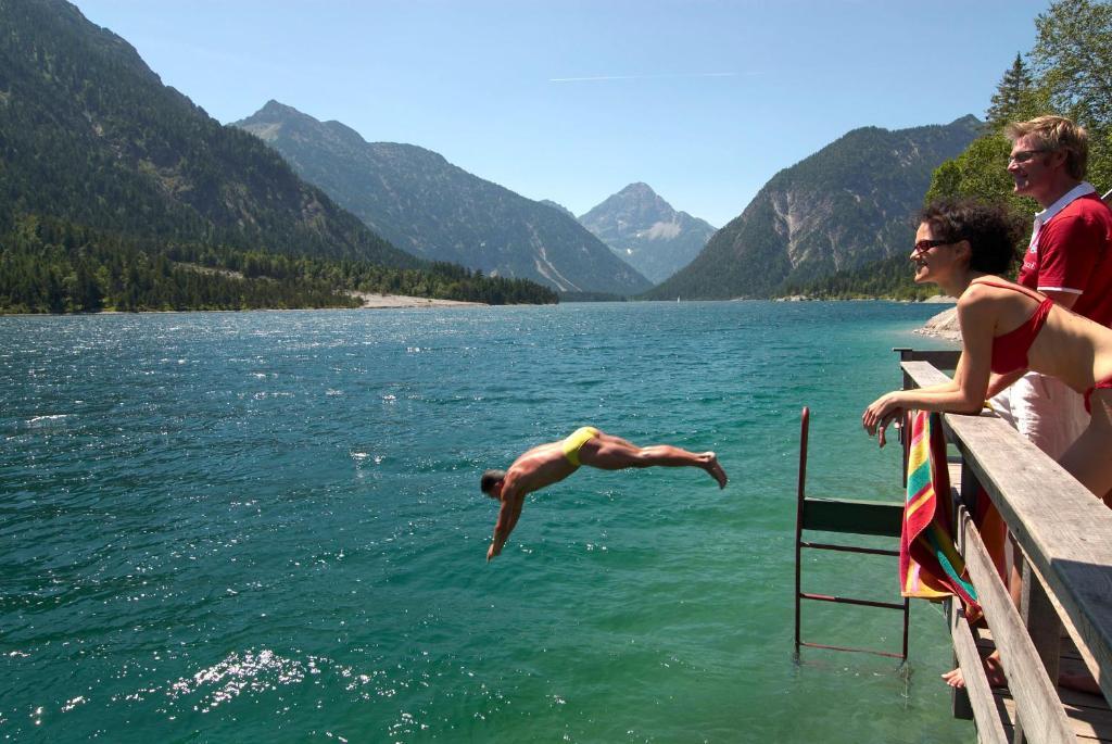 Alpenmotel Saeuling พินส์วาง ภายนอก รูปภาพ